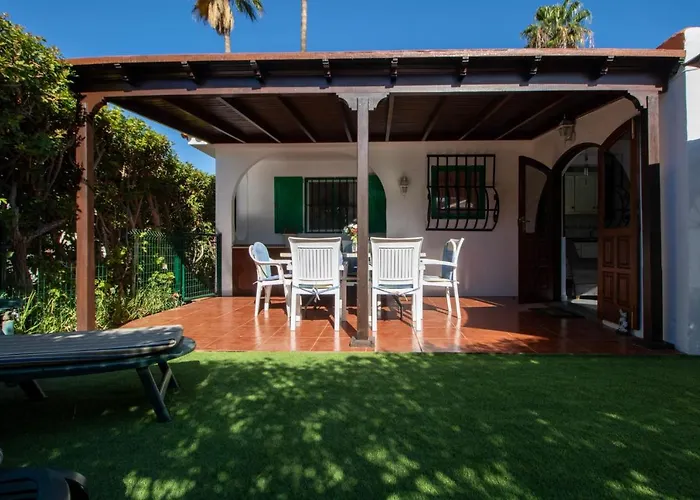Sunny Villa